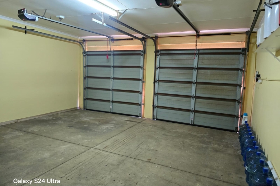 4 Bedroom Property for Sale in Hillcrest Northern Cape